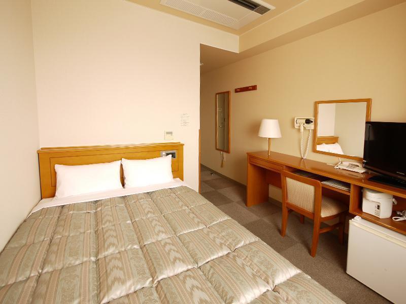 Hotel Route-Inn Yonezawa Ekihigashi Bagian luar foto